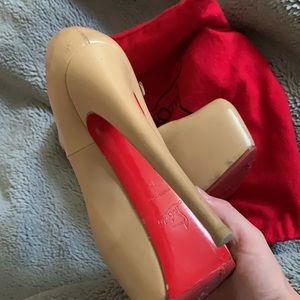 AUTHENTIC Louboutin Lady Daf 160 pumps